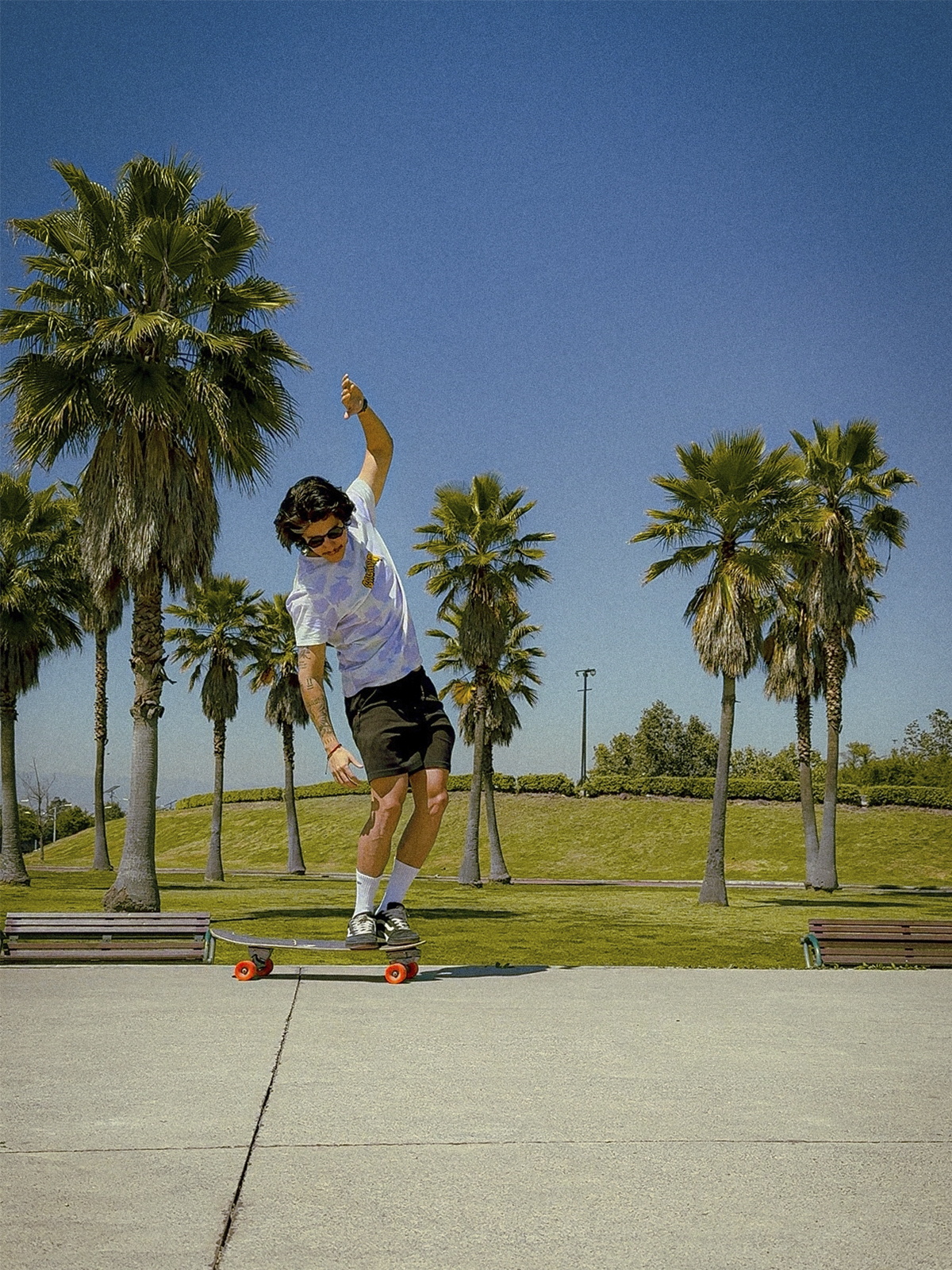 Sk8 & Glaze: Patinetas y grafiti en Randy's Donuts. 3 MAPLE RANYS DONUTS SK8 3