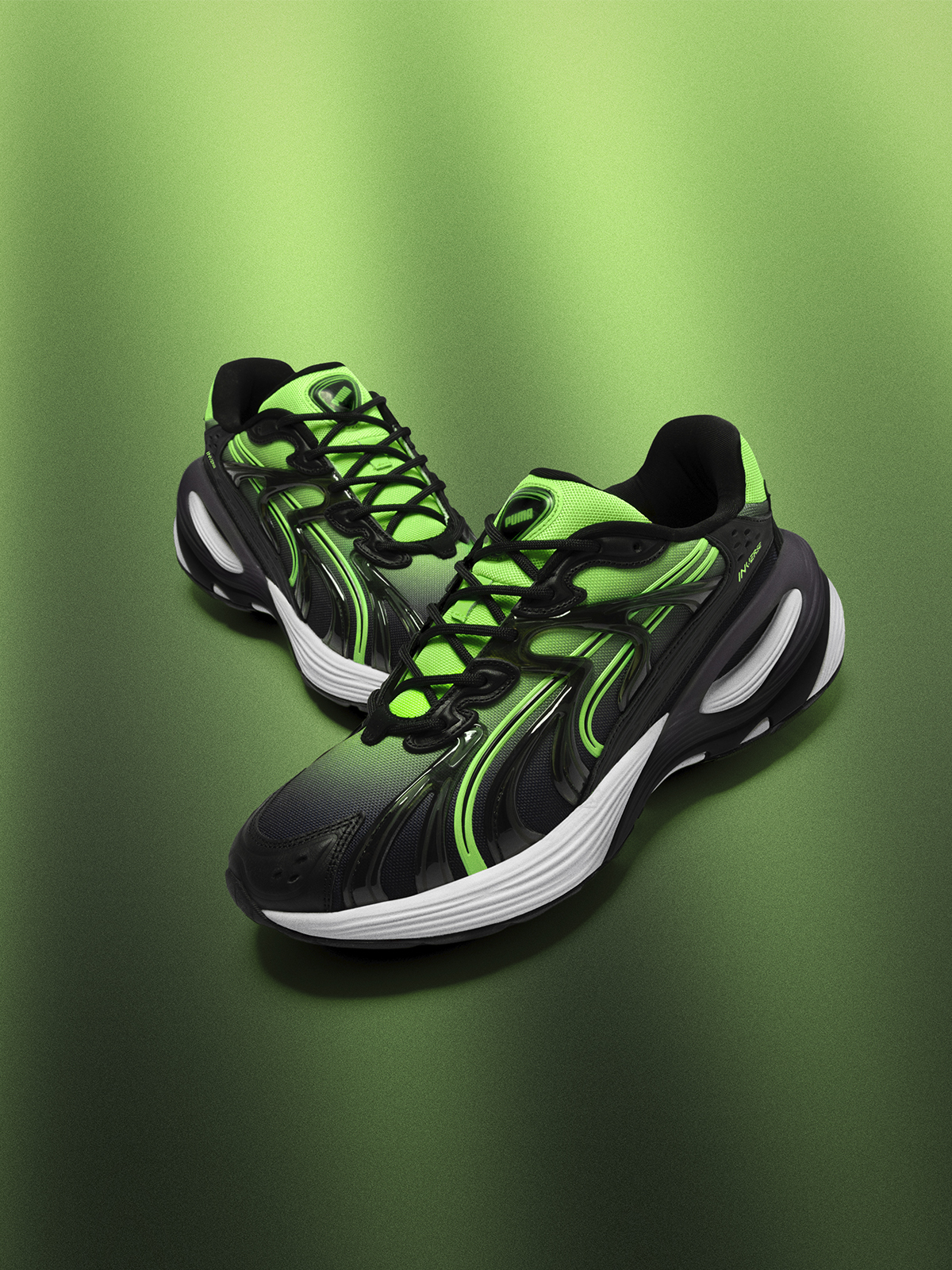 Puma Inverse, diseño vanguardista con ayuda de la IA. 5 MAPLE PUMA INVERSE 5