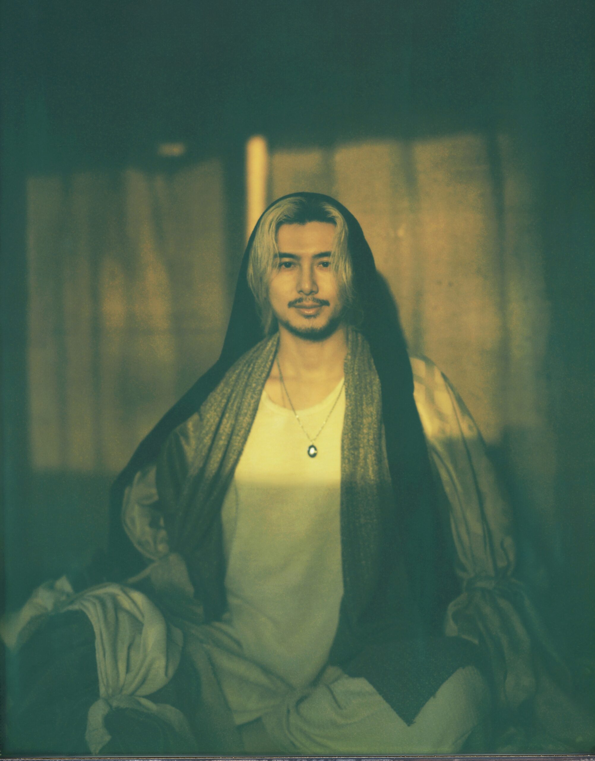 El artista Japonés Fuji Kaze lanza su single "Hachikō". 3 MAPLE HACHIKO FUJI KAZE 2 scaled