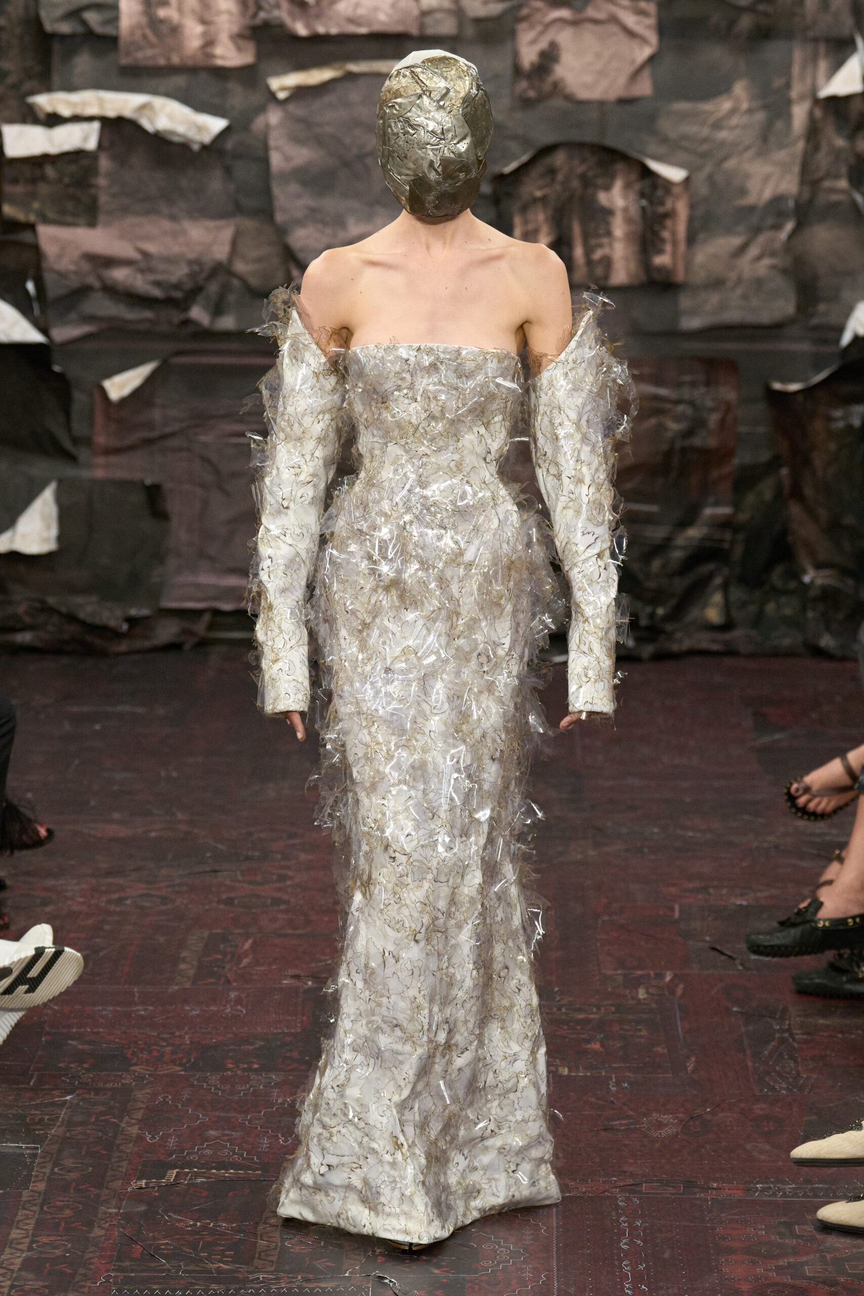 LOOK 18 scaled